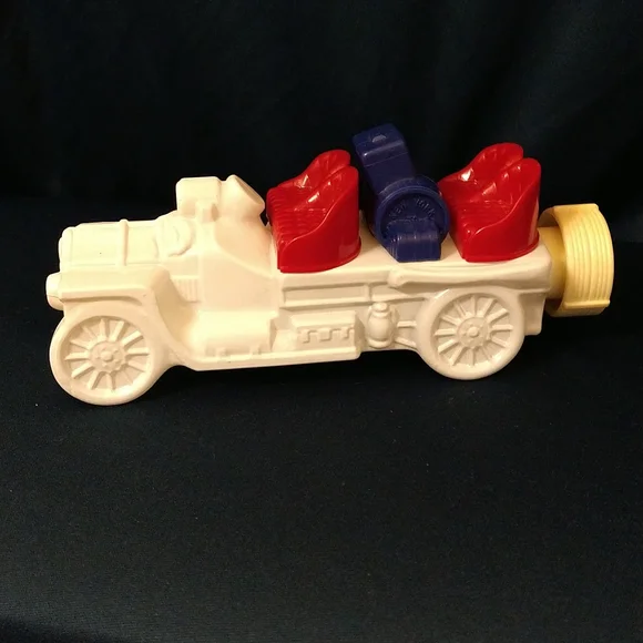 Vintage 1970's Avon Thomas Flyer 1908 Oland After Shave White Glass Bottle Decor - Picture 3 of 4